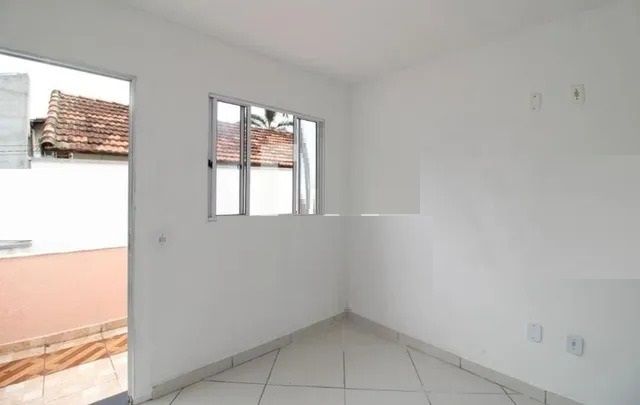 Casa à venda com 2 quartos, 55m² - Foto 6