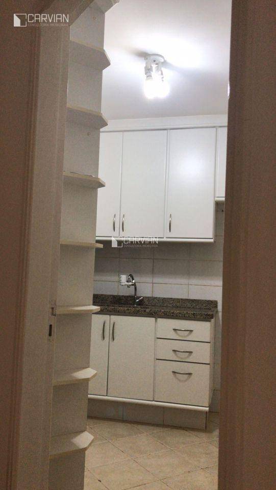 Apartamento à venda com 2 quartos, 62m² - Foto 7