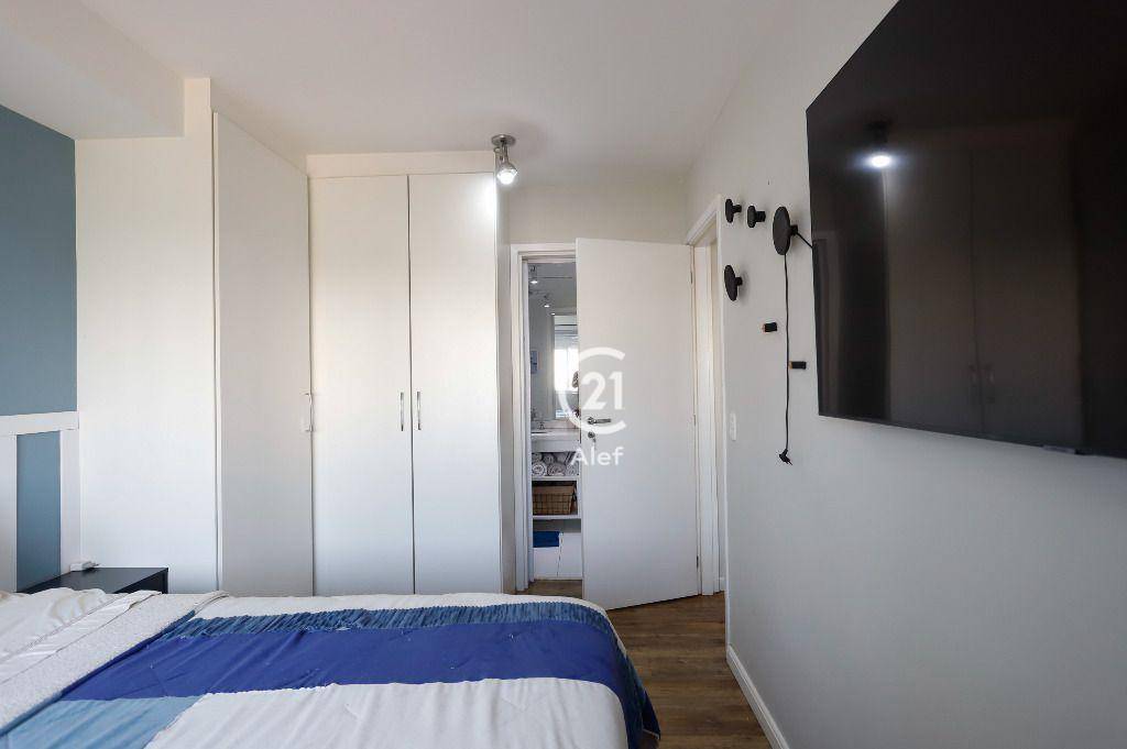 Apartamento à venda com 2 quartos, 79m² - Foto 9