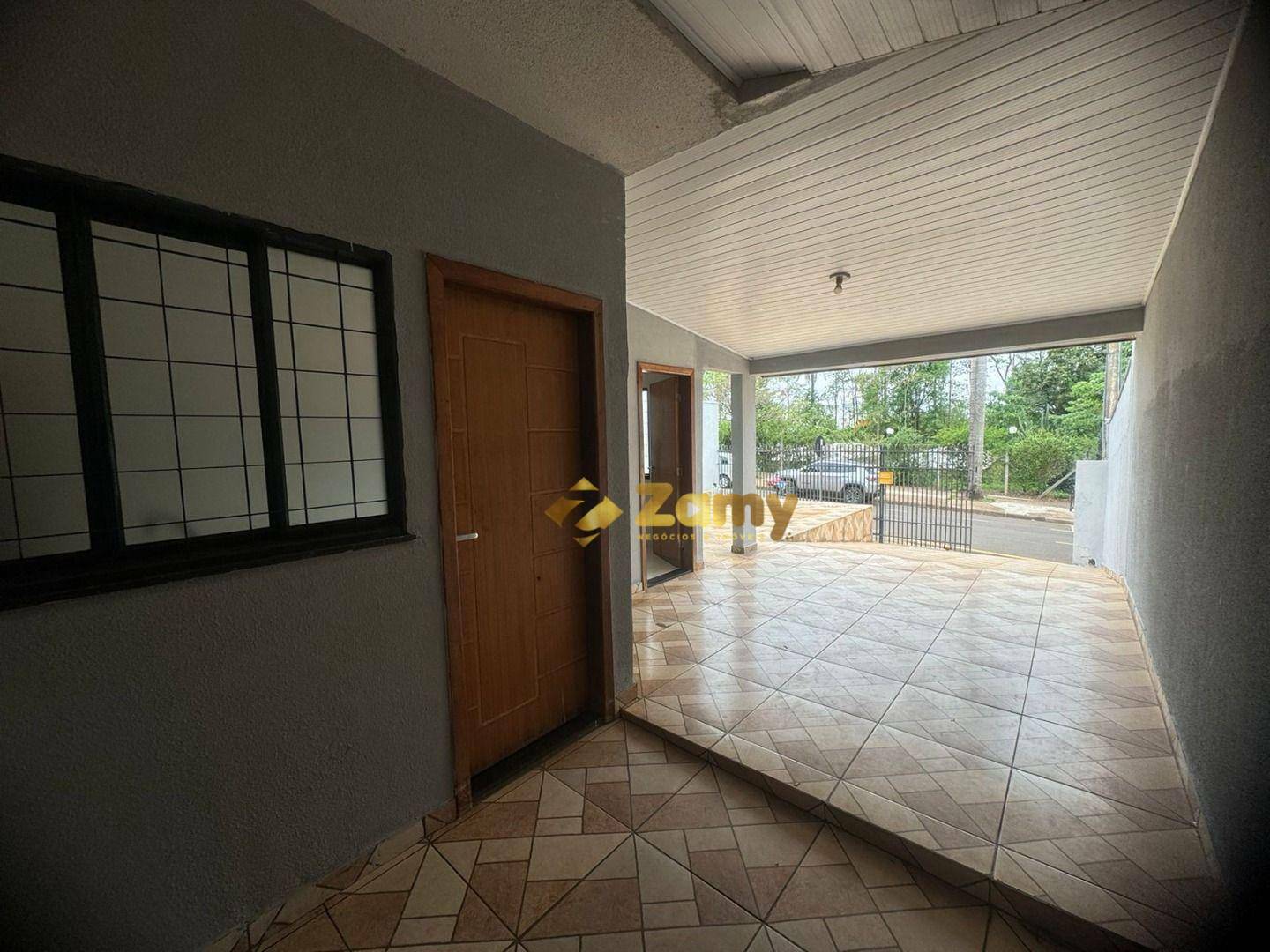 Casa à venda com 2 quartos, 90m² - Foto 4