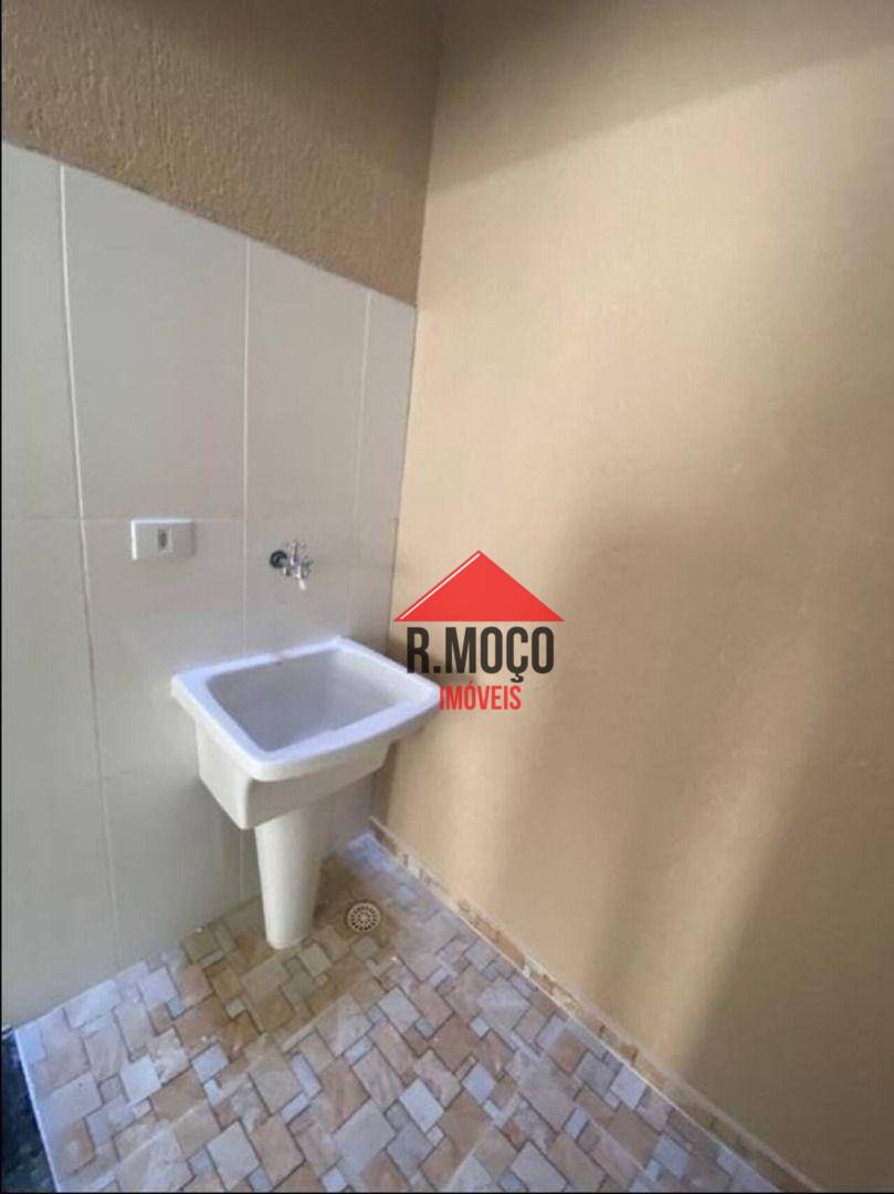 Apartamento à venda com 2 quartos, 40m² - Foto 4