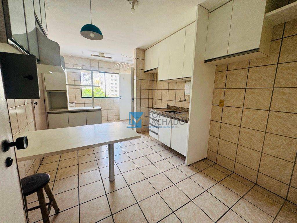 Apartamento à venda com 3 quartos, 134m² - Foto 11