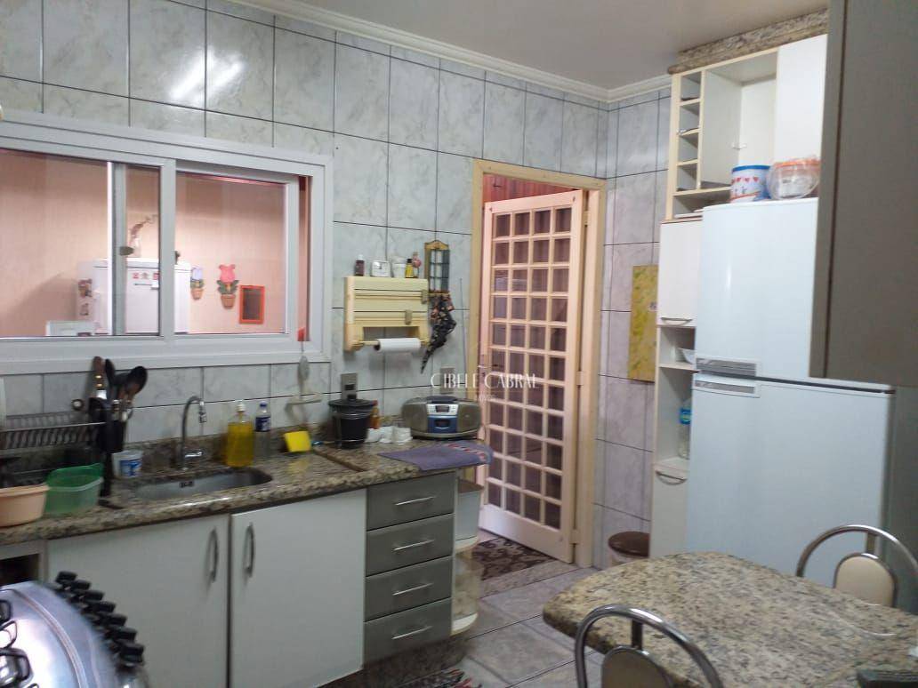 Casa de Condomínio à venda com 3 quartos, 220m² - Foto 5