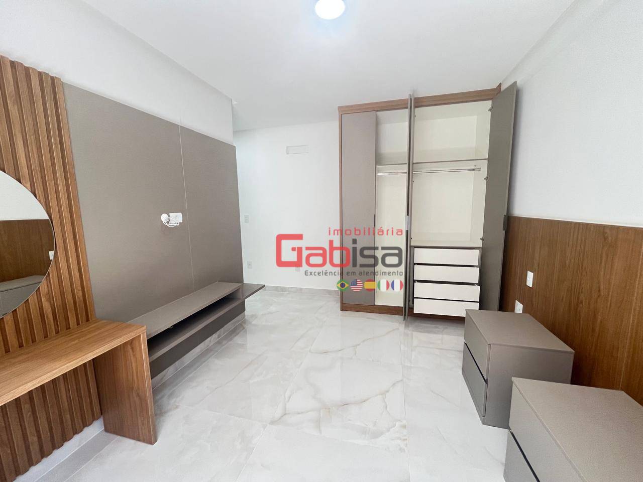 Apartamento para alugar com 4 quartos, 135m² - Foto 13