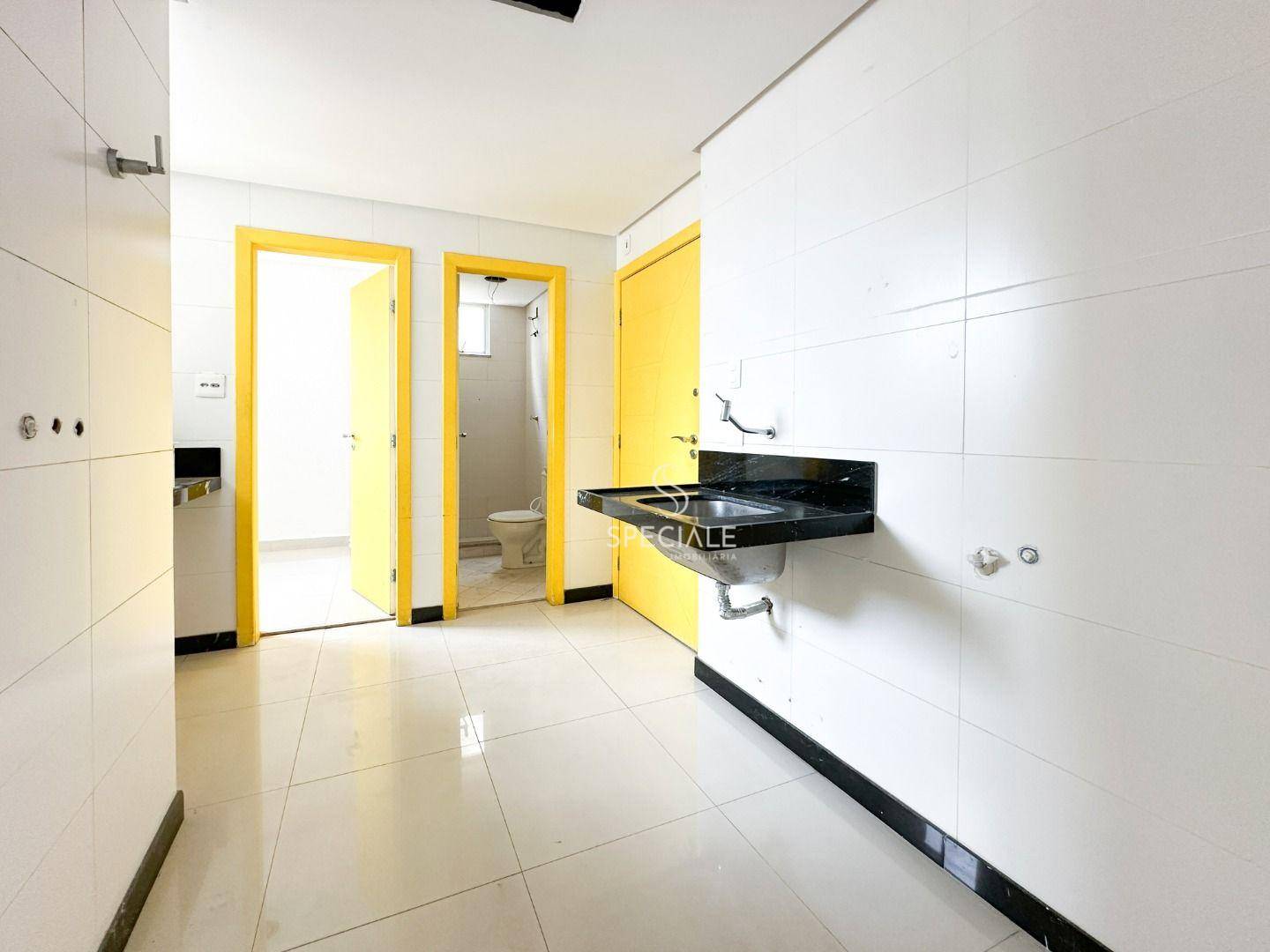 Apartamento à venda com 4 quartos, 250m² - Foto 11