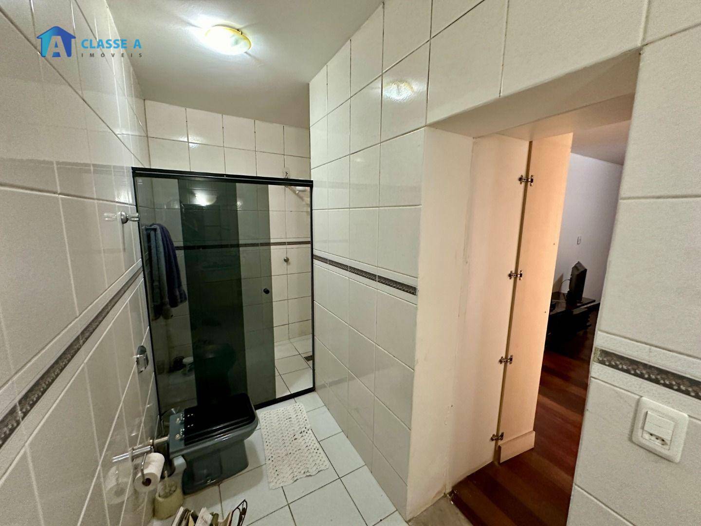 Casa à venda com 3 quartos, 234m² - Foto 10