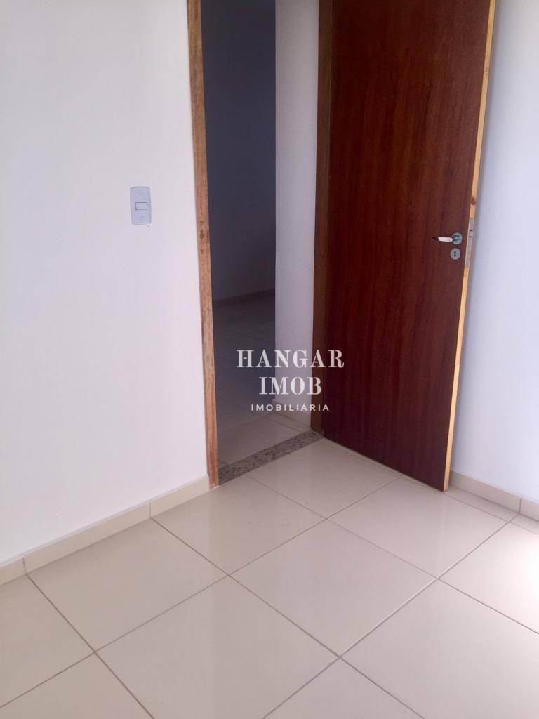 Apartamento à venda com 2 quartos, 40m² - Foto 11