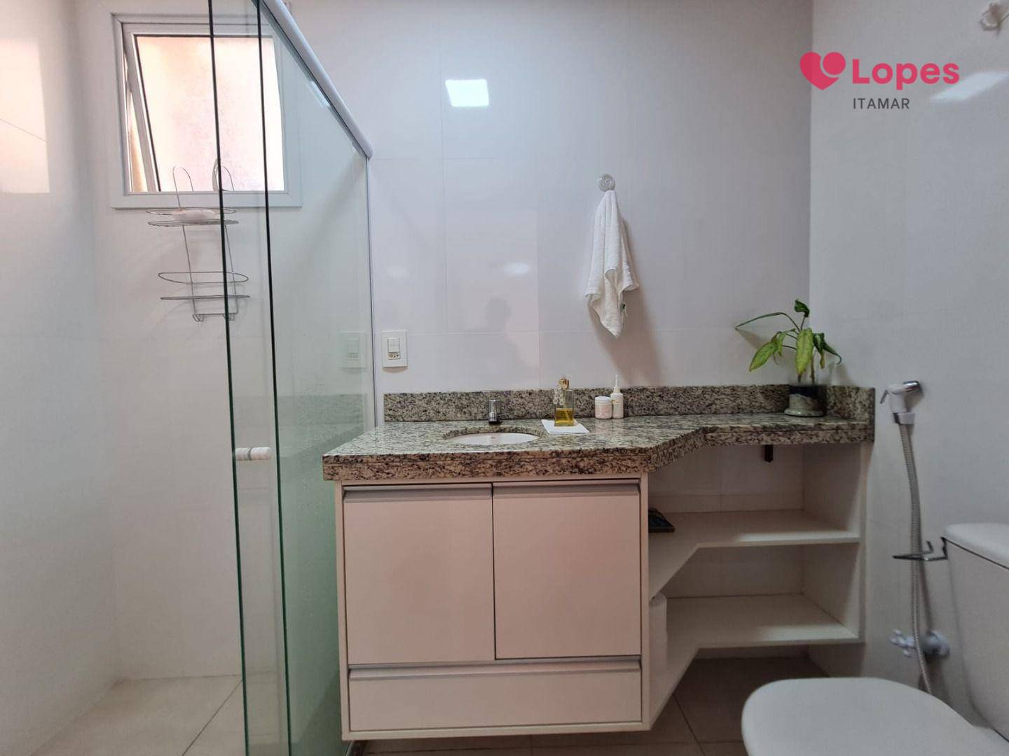 Apartamento à venda com 2 quartos, 70m² - Foto 7