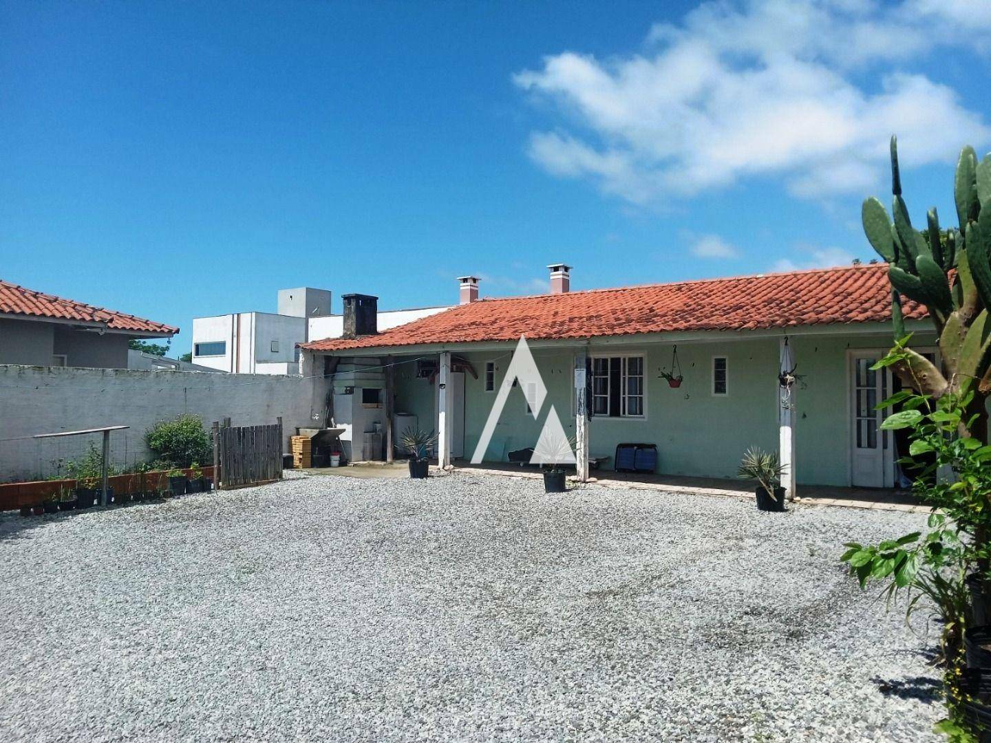 Casa à venda com 3 quartos, 103m² - Foto 1