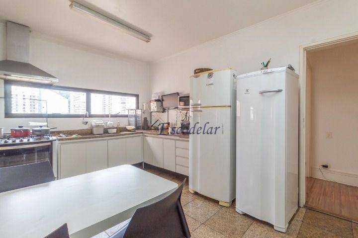 Apartamento à venda com 3 quartos, 210m² - Foto 14