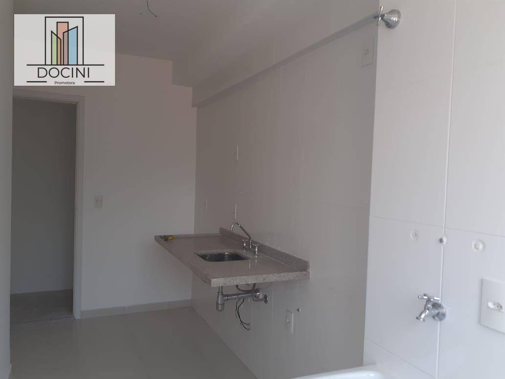 Apartamento à venda com 2 quartos, 68m² - Foto 7