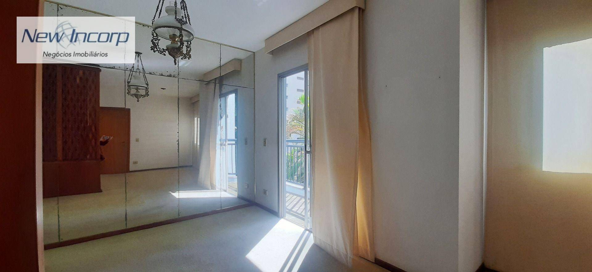 Apartamento à venda com 4 quartos, 157m² - Foto 2