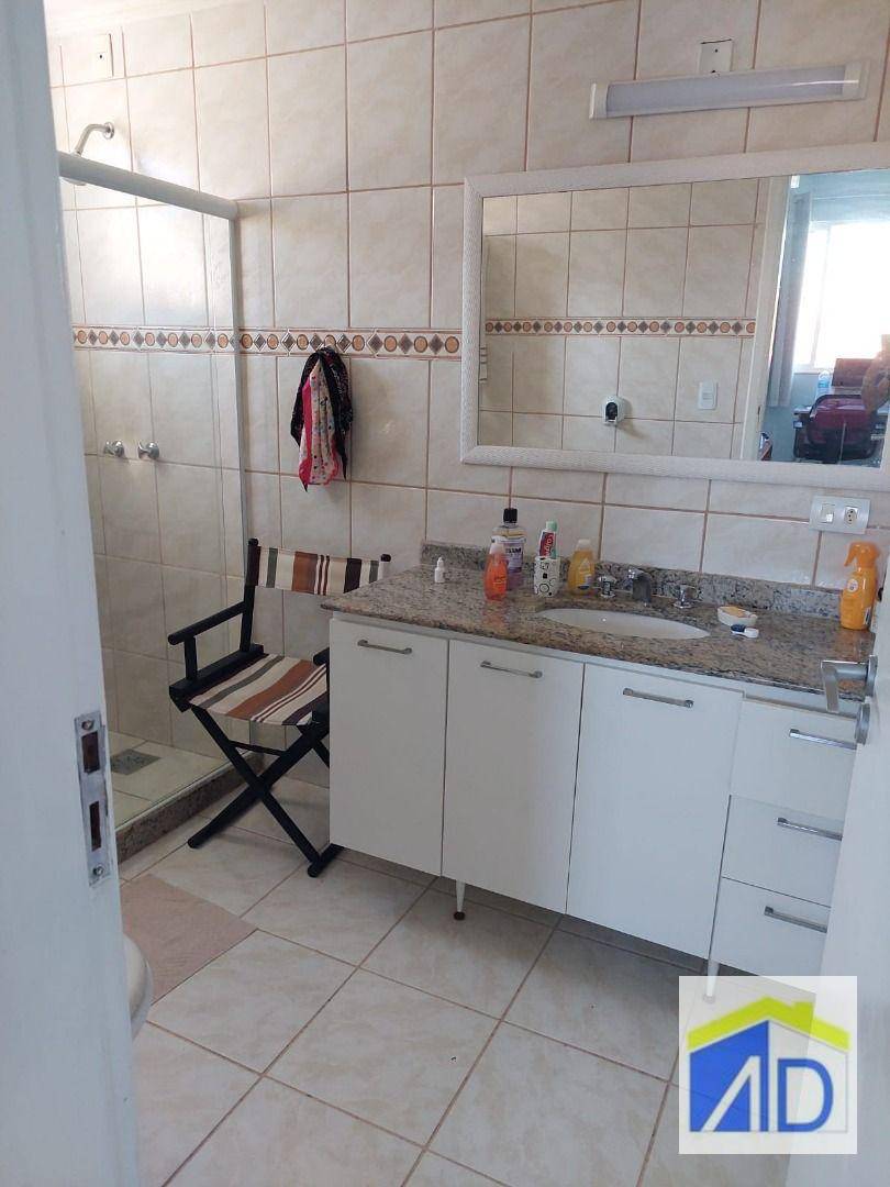 Casa de Condomínio à venda com 5 quartos, 230m² - Foto 17