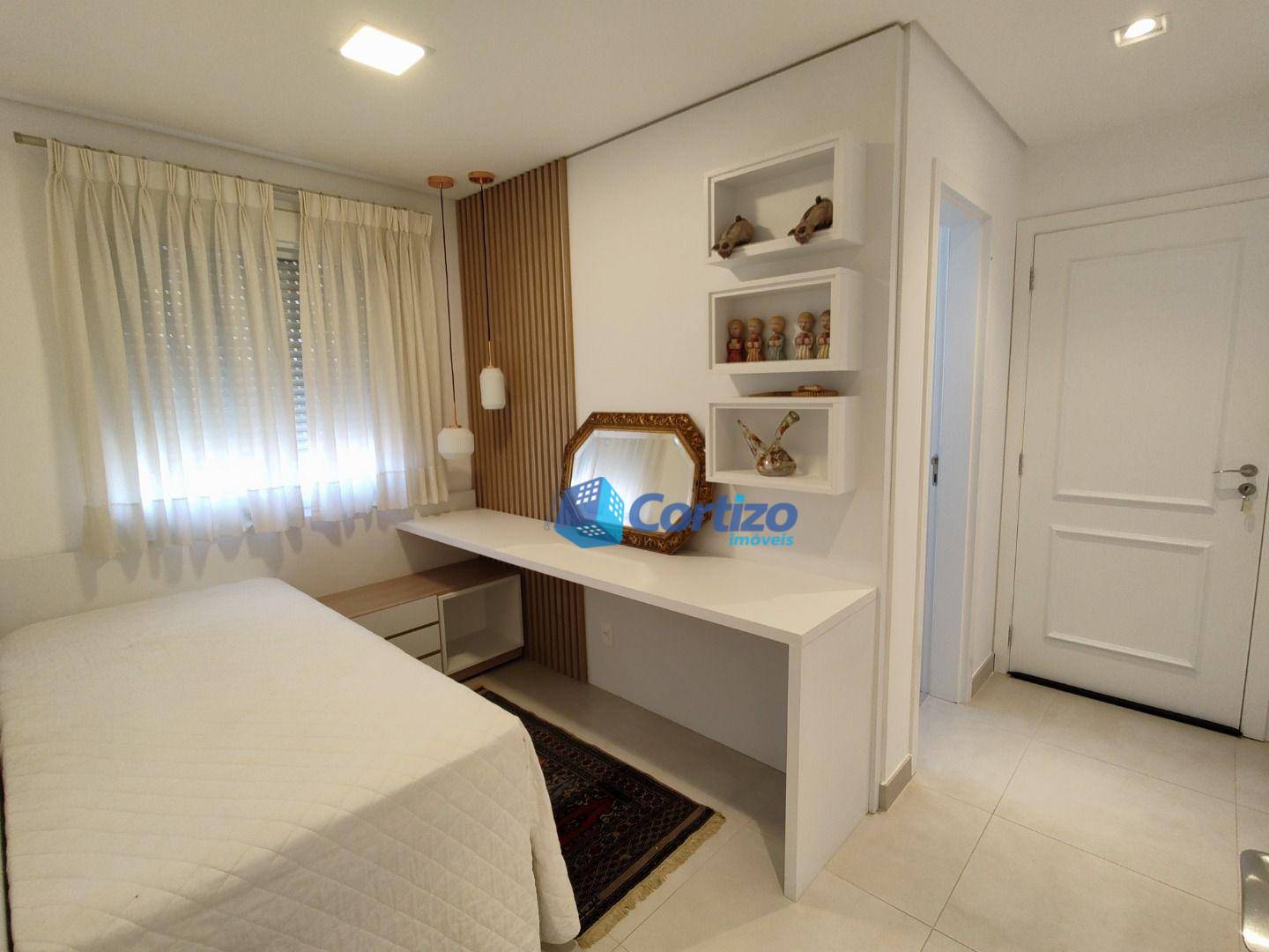 Apartamento à venda com 3 quartos, 296m² - Foto 19