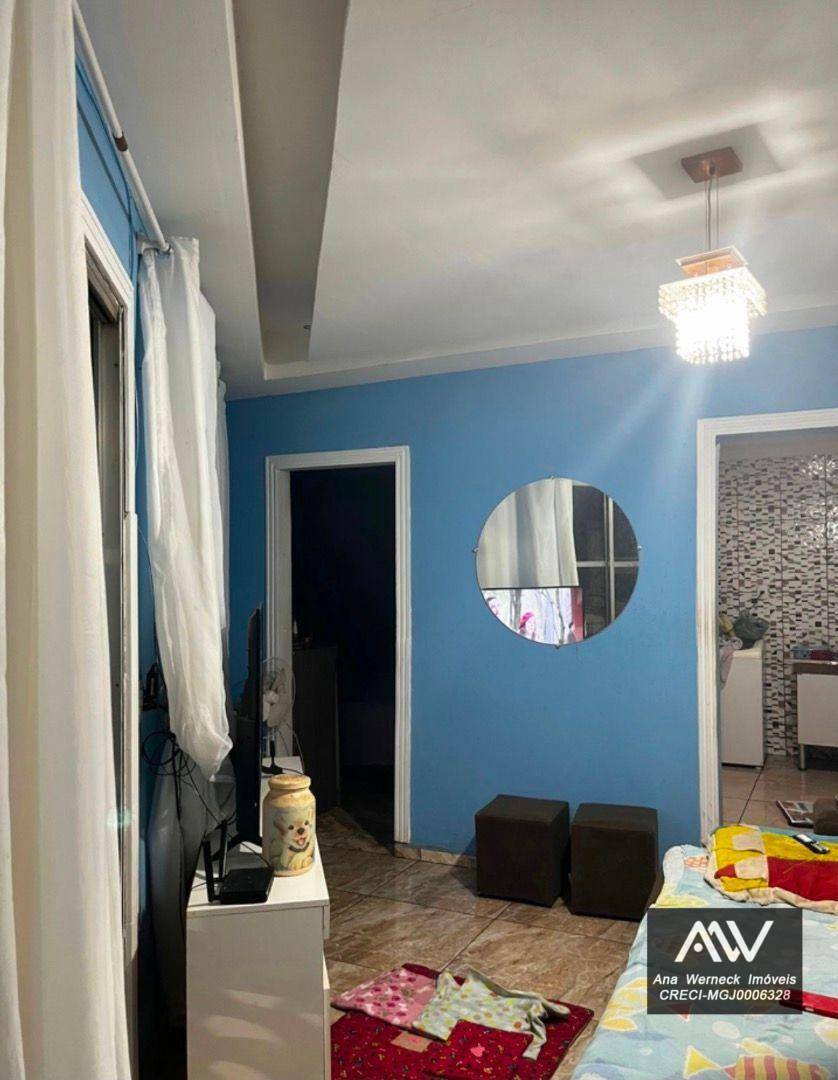 Casa à venda com 2 quartos, 150m² - Foto 3