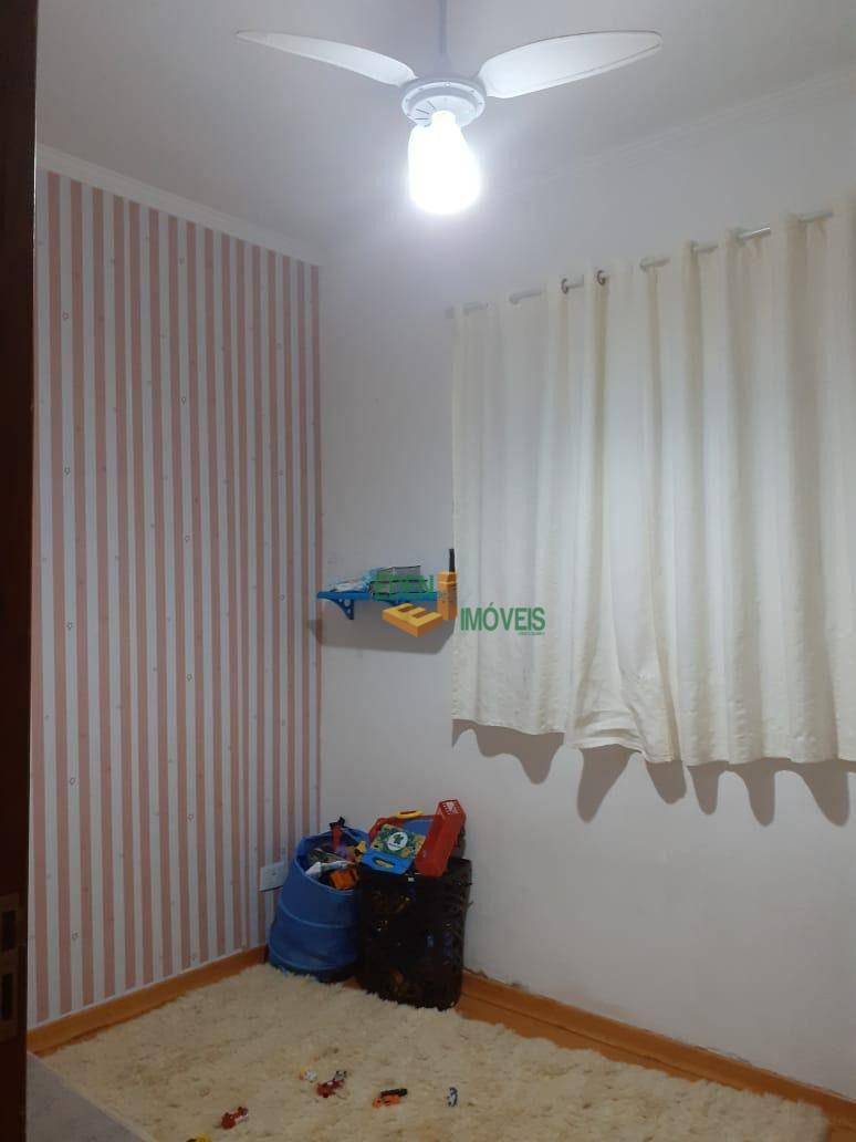 Casa à venda com 3 quartos, 91m² - Foto 5