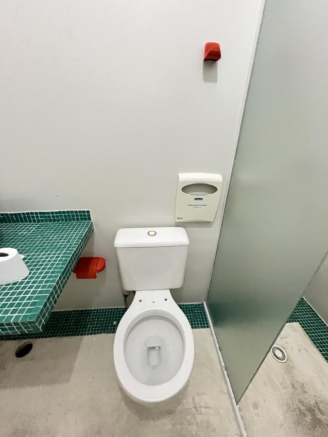 Prédio Inteiro para alugar com 2 quartos, 74m² - Foto 11