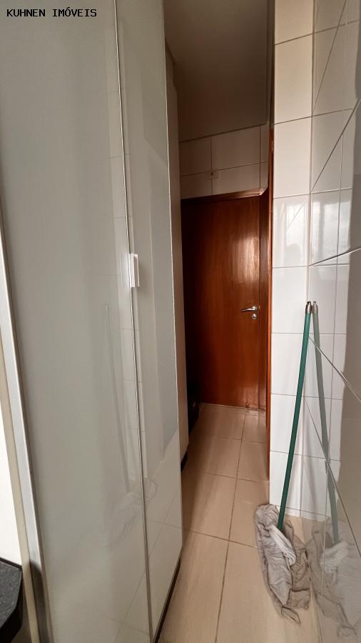 Apartamento à venda com 3 quartos, 125m² - Foto 27