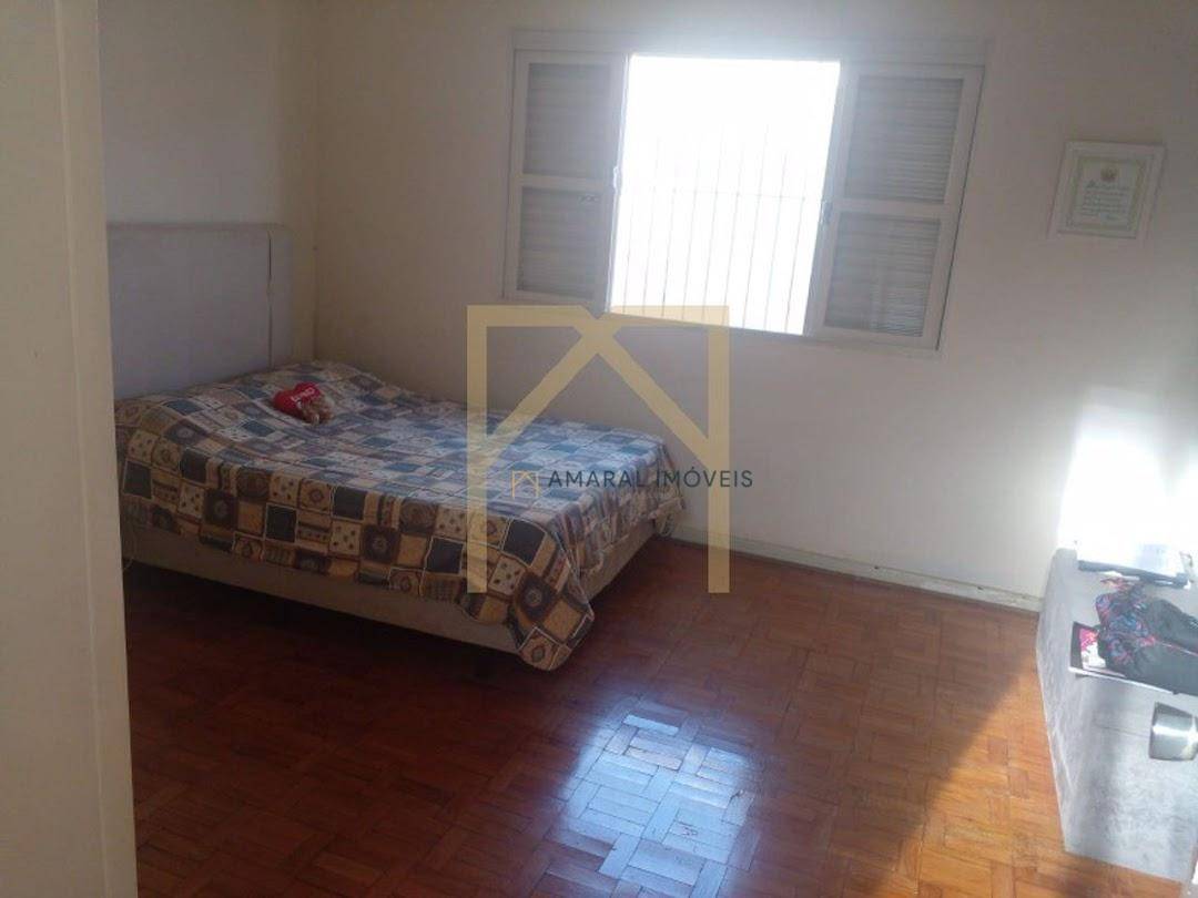 Casa à venda com 3 quartos, 301m² - Foto 13