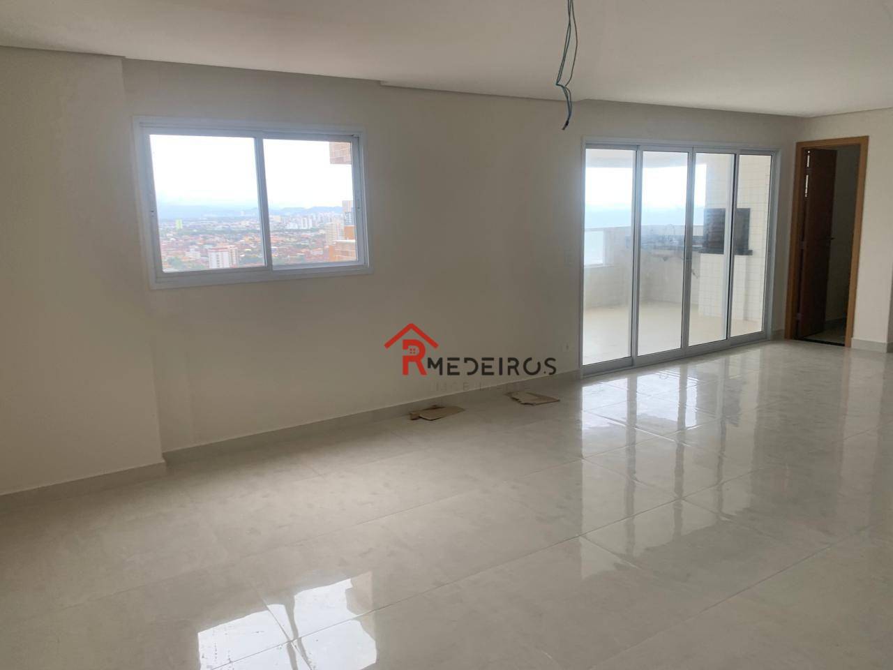 Apartamento à venda com 3 quartos, 181m² - Foto 3