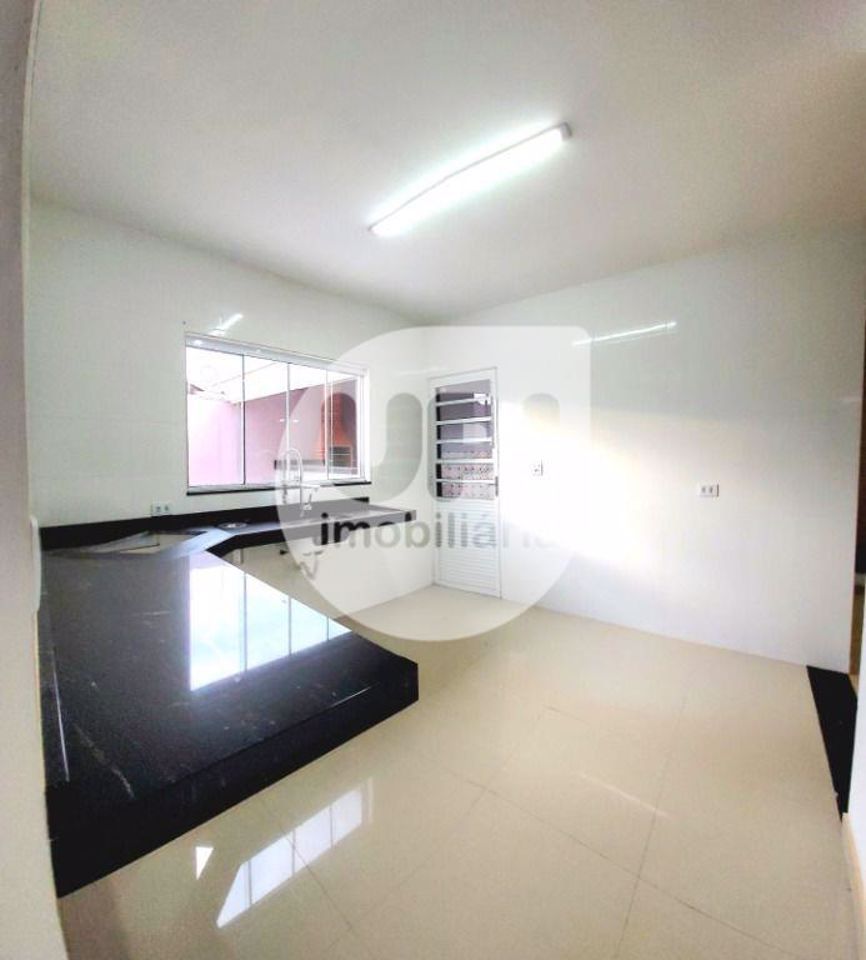 Casa à venda com 2 quartos, 150m² - Foto 8