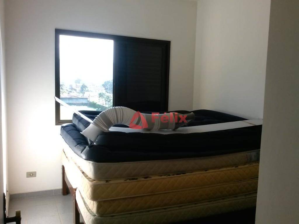 Apartamento à venda com 4 quartos, 196m² - Foto 23