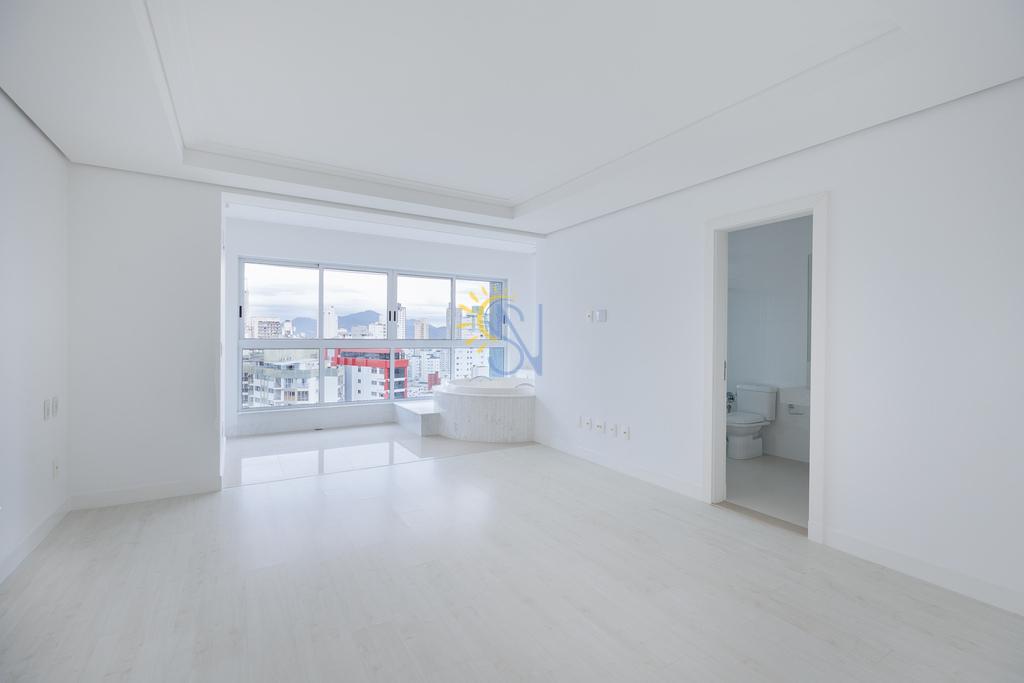 Apartamento à venda com 4 quartos, 252m² - Foto 17