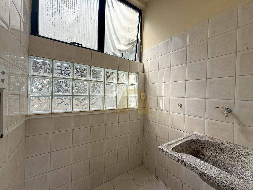 Apartamento para alugar com 1 quarto, 35m² - Foto 6