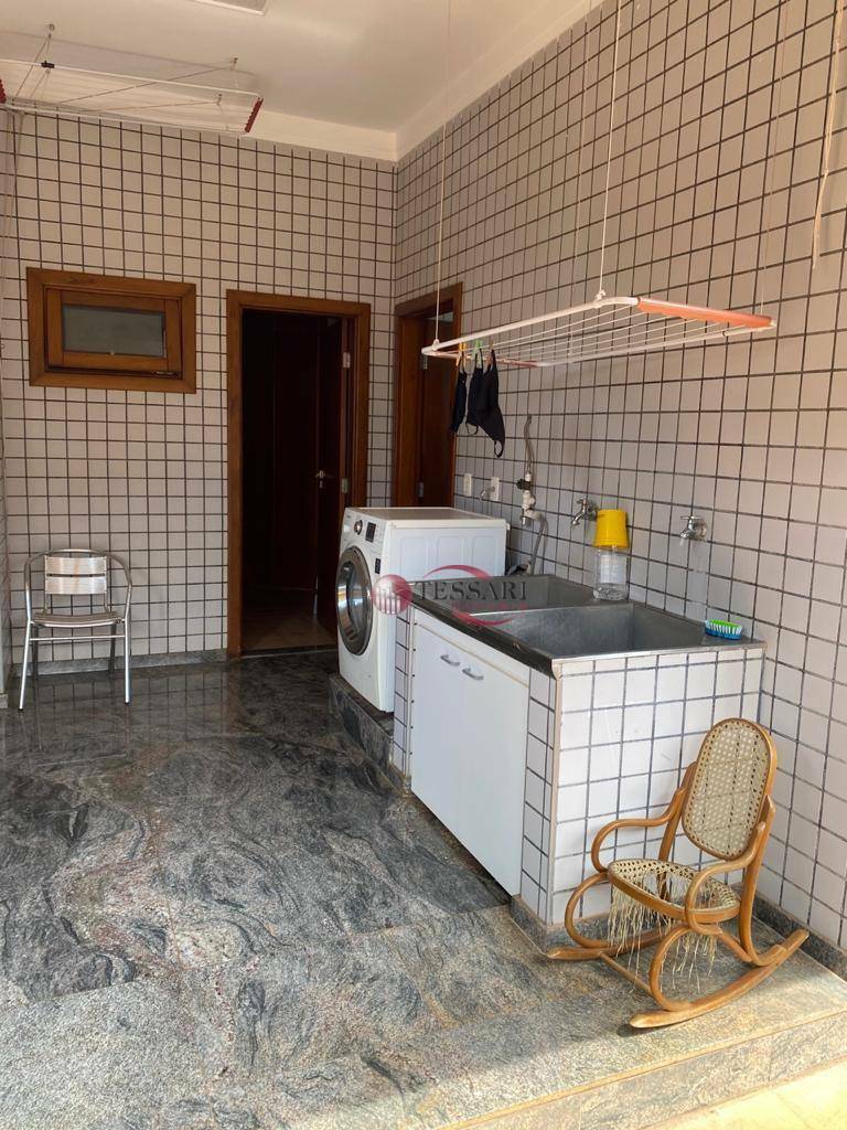 Casa à venda e aluguel com 4 quartos, 600m² - Foto 24