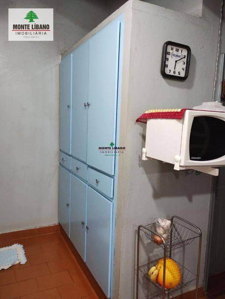 Casa à venda com 3 quartos, 220m² - Foto 11