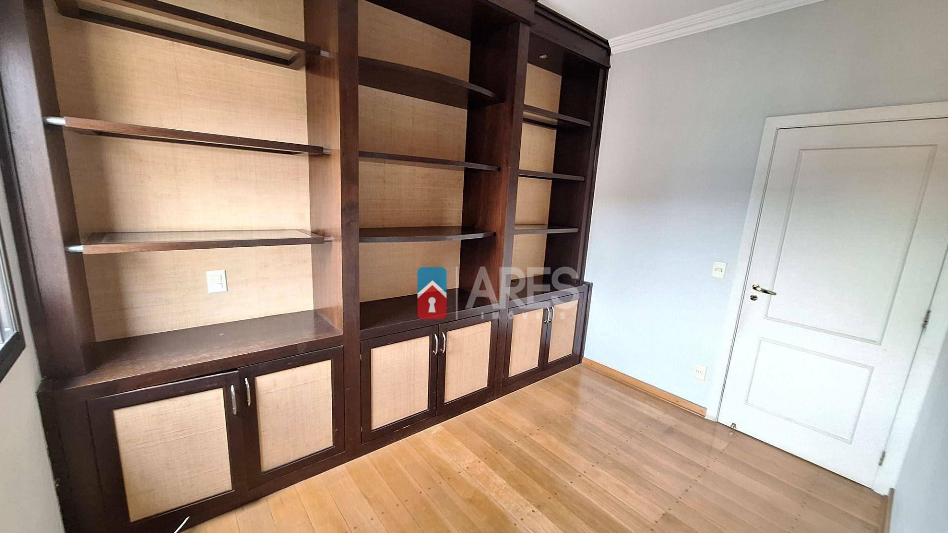 Apartamento à venda com 3 quartos, 130m² - Foto 9