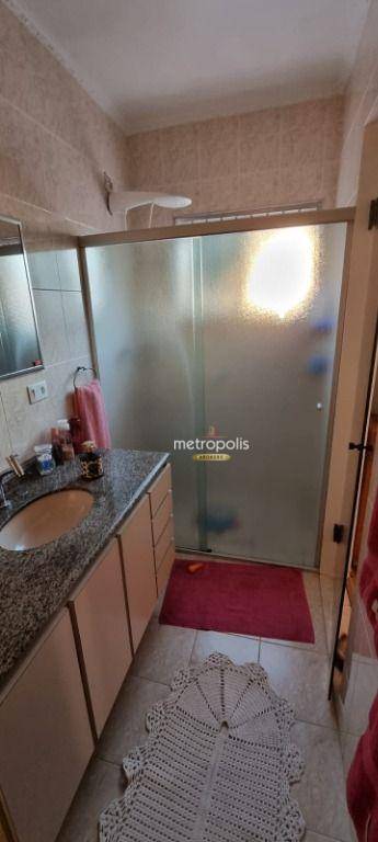 Sobrado à venda com 3 quartos, 200m² - Foto 24