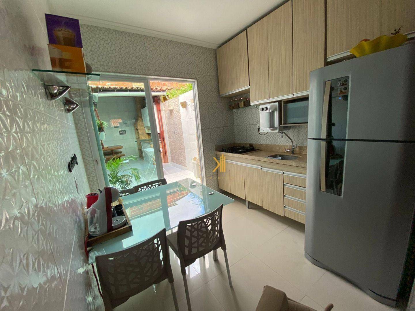 Casa à venda com 2 quartos, 49m² - Foto 17