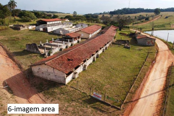Sítio à venda com 7 quartos, 16600m² - Foto 1