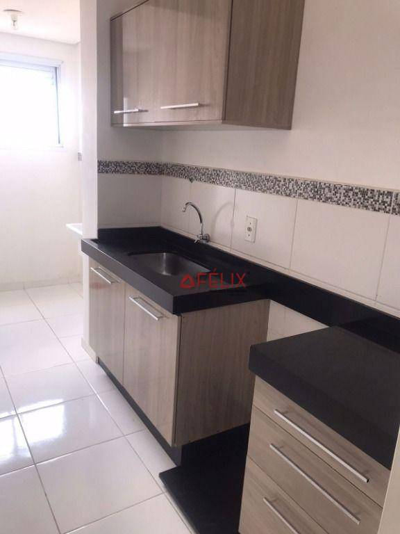 Apartamento para alugar com 2 quartos, 65m² - Foto 2