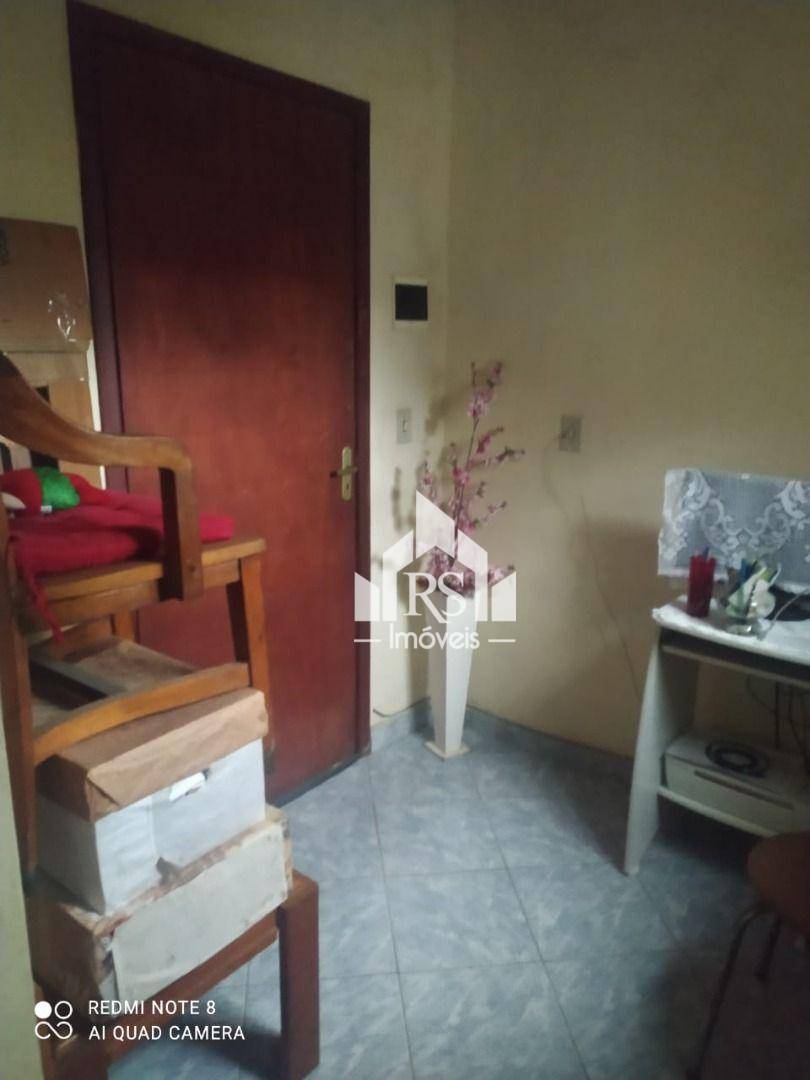 Casa à venda com 3 quartos, 250m² - Foto 15