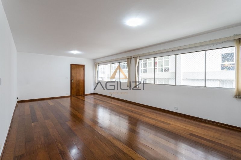 Apartamento à venda com 3 quartos, 125m² - Foto 7