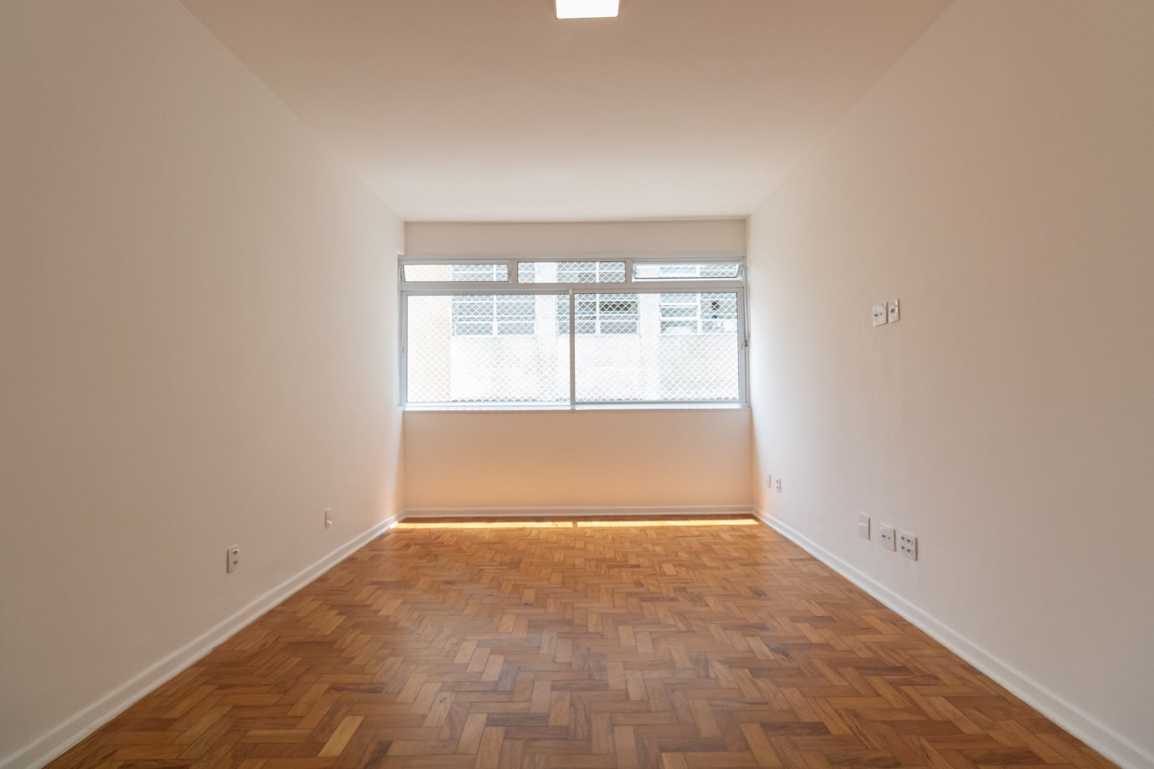 Apartamento à venda com 2 quartos, 86m² - Foto 43