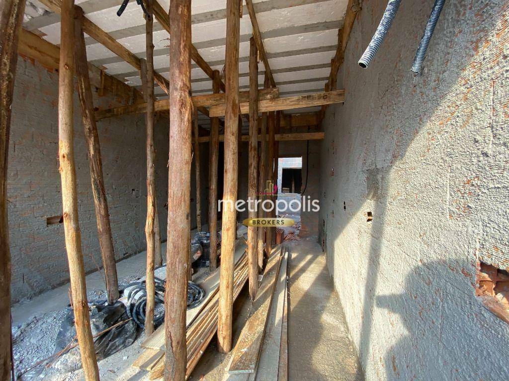 Casa à venda com 2 quartos, 75m² - Foto 1