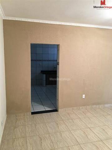 Casa para alugar com 3 quartos, 300m² - Foto 6