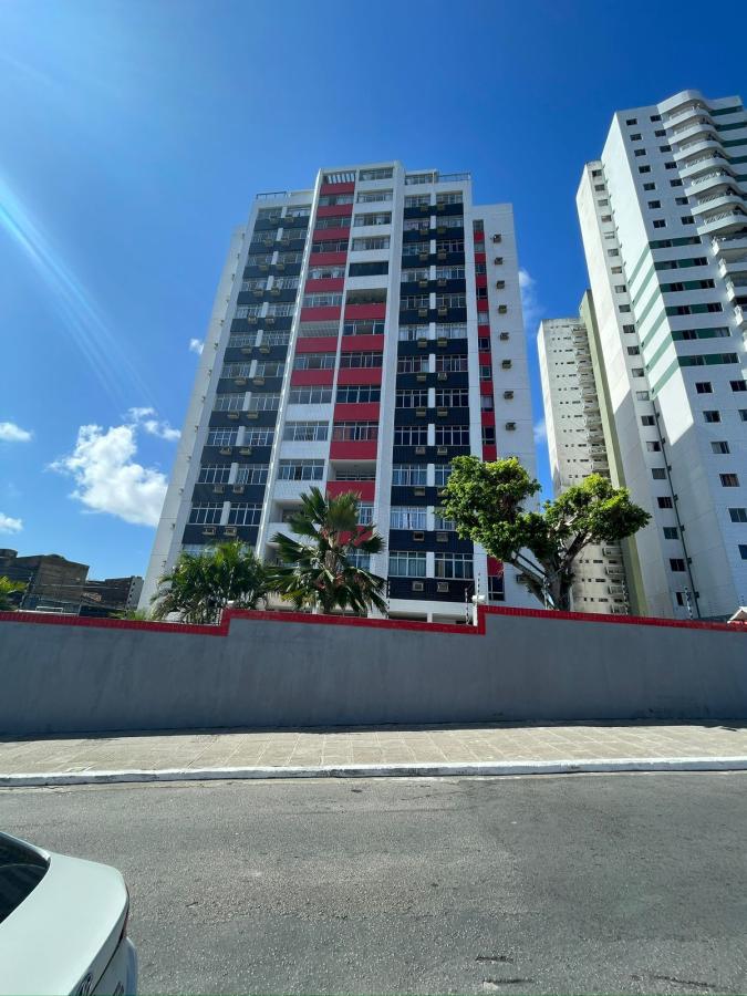 Apartamento para alugar com 3 quartos, 126m² - Foto 1