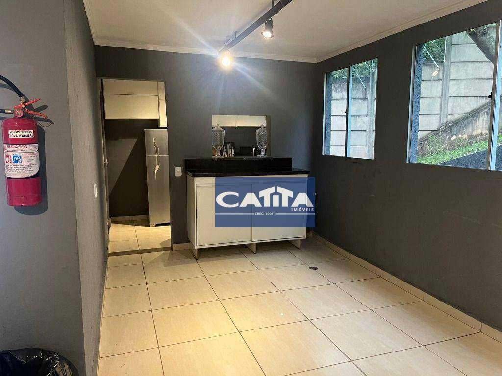 Apartamento à venda com 2 quartos, 45m² - Foto 16