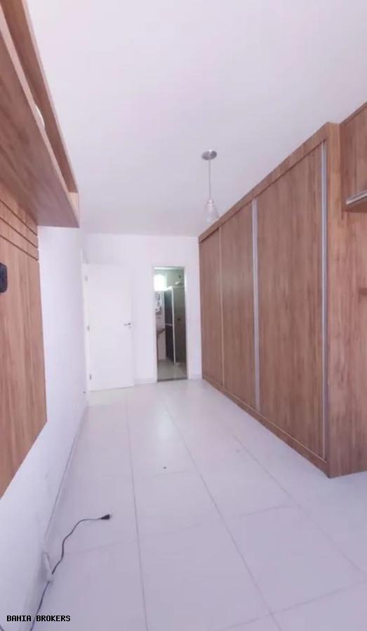 Apartamento à venda com 3 quartos, 75m² - Foto 9