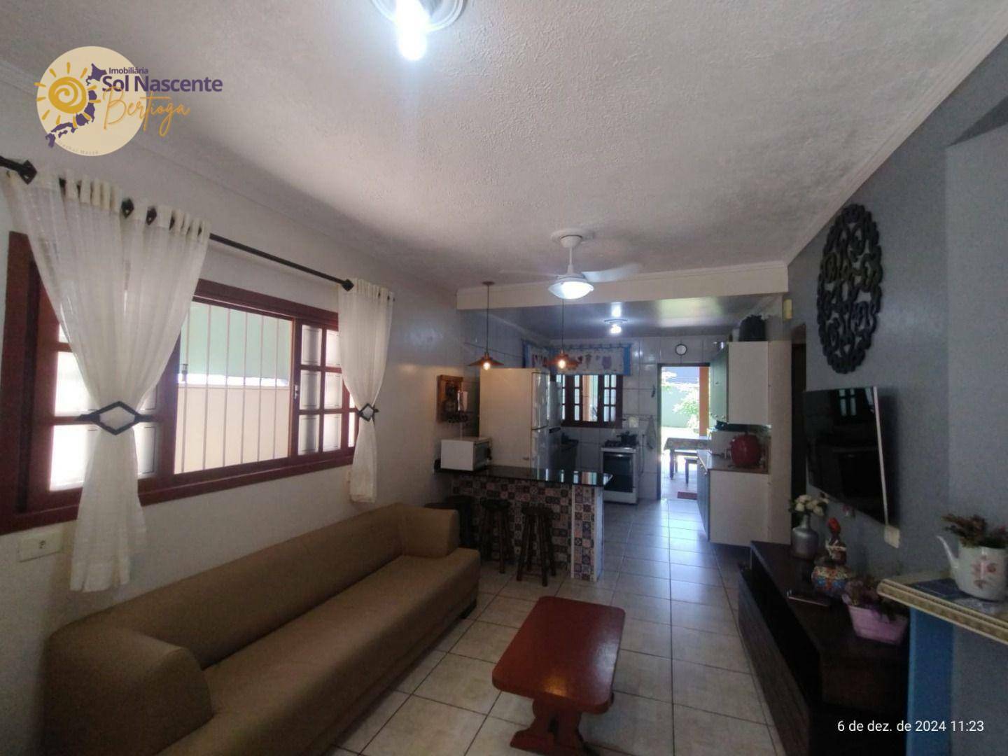 Casa à venda e aluguel com 3 quartos, 150m² - Foto 6