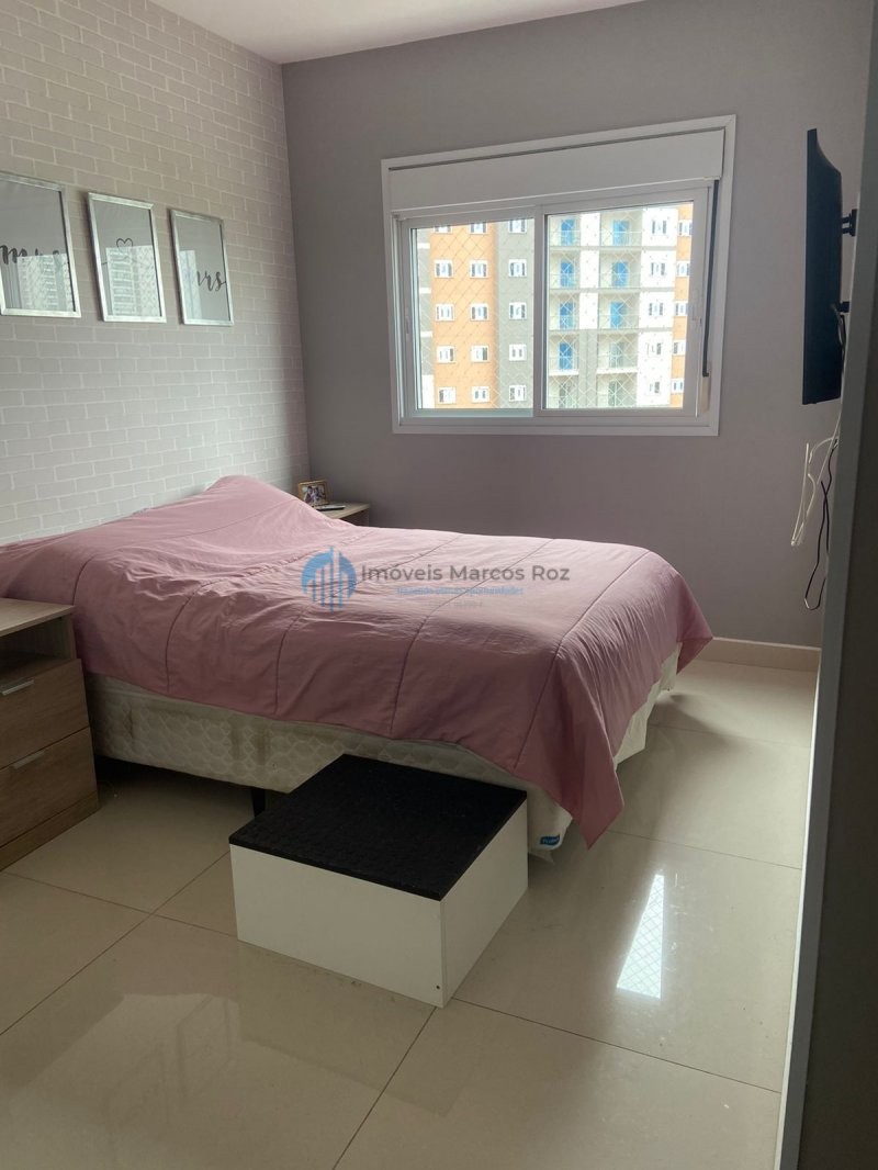 Apartamento à venda com 2 quartos, 65m² - Foto 20