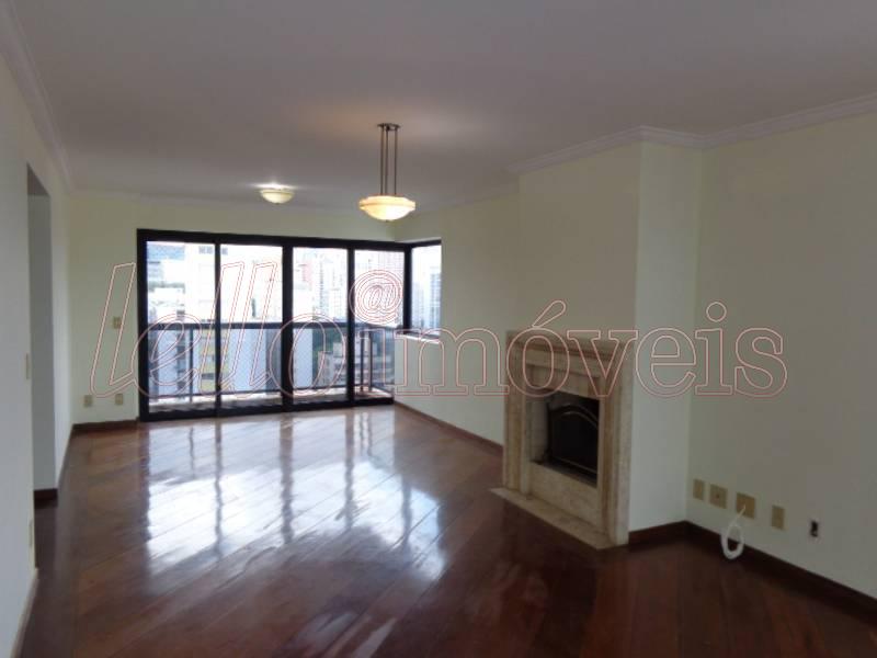 Apartamento para alugar com 4 quartos, 200m² - Foto 1