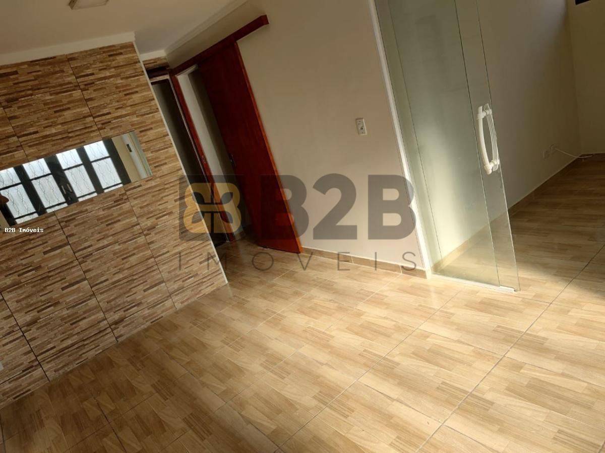 Casa à venda com 2 quartos, 200m² - Foto 7