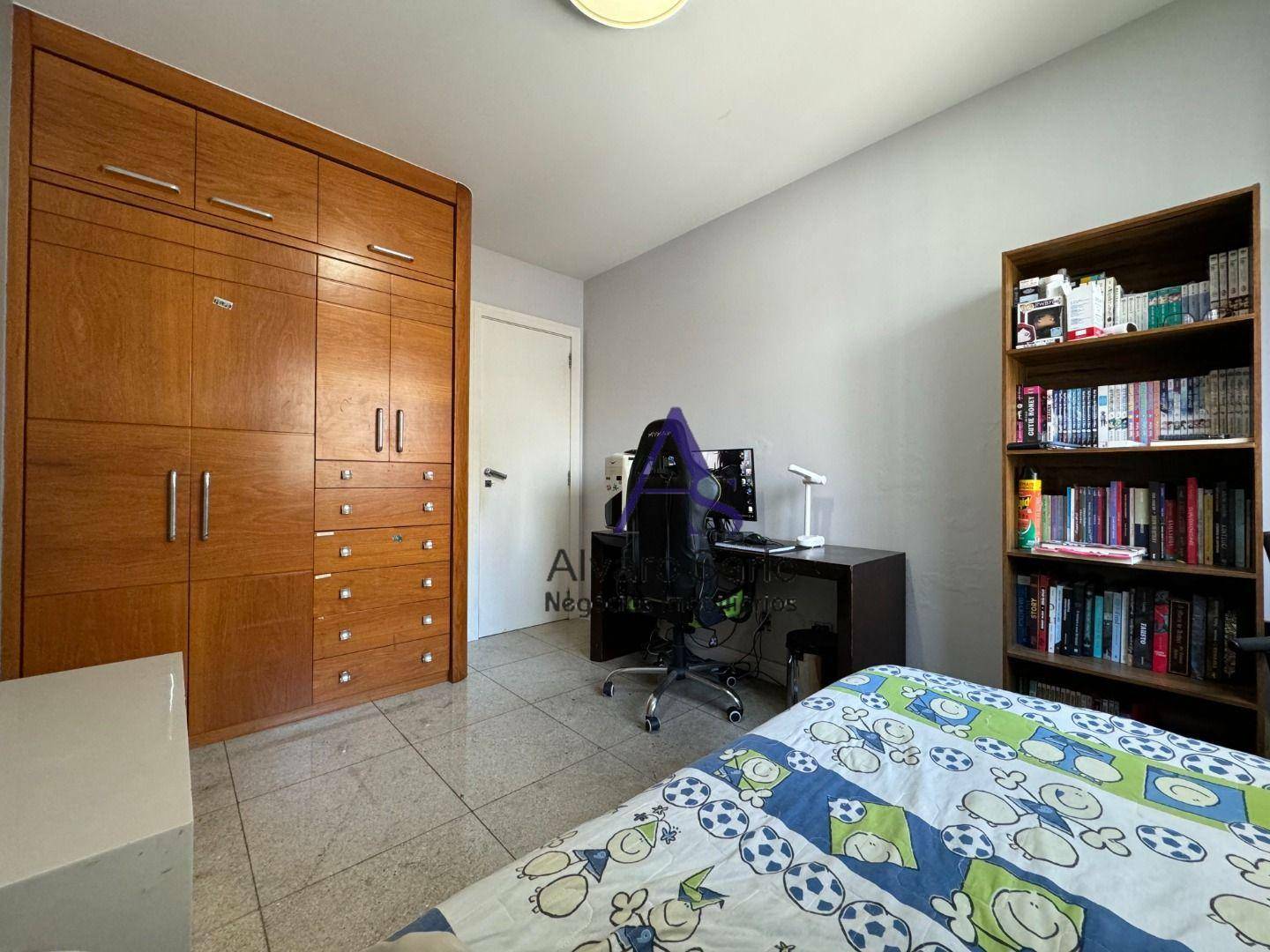 Apartamento à venda com 4 quartos, 147m² - Foto 15