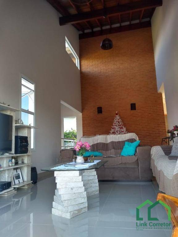 Casa de Condomínio à venda com 3 quartos, 220m² - Foto 1