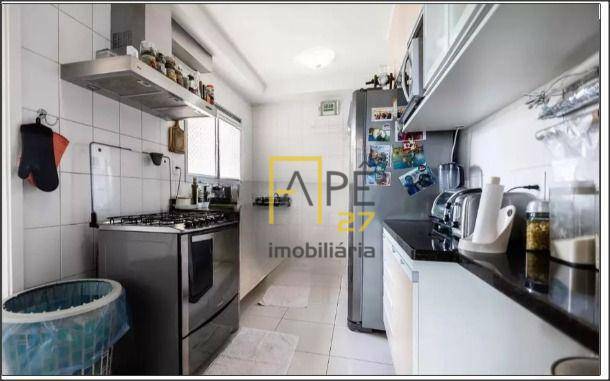 Apartamento à venda com 4 quartos, 150m² - Foto 15